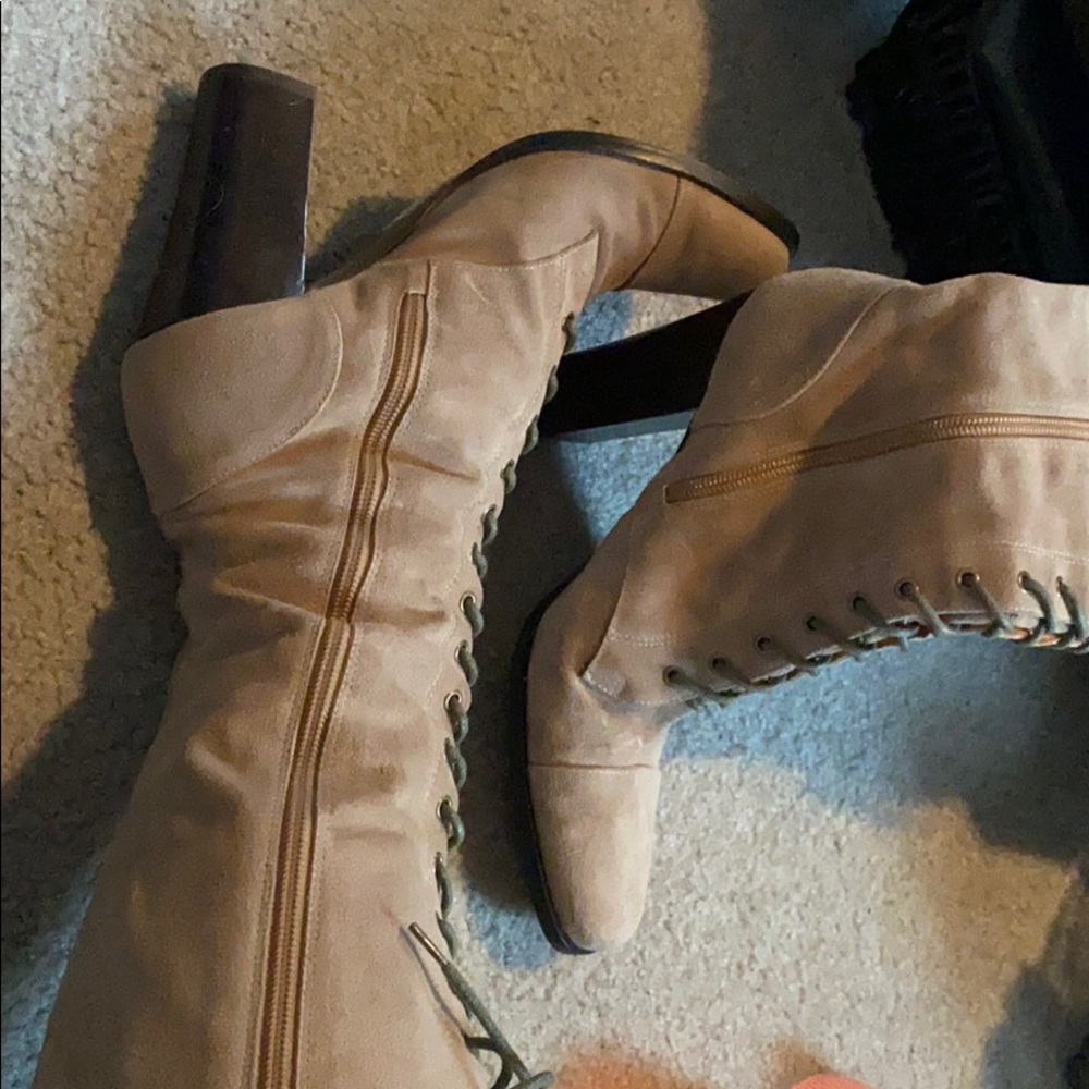 Jessica Bennett high suede boots